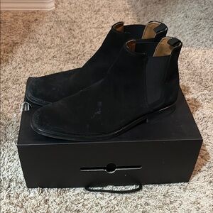 Aldo Black Chelsea Boots Sleek Suede Design
